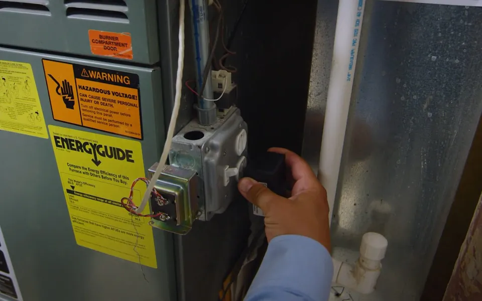 Gas shutoff valve beside appliance piping for gas line repair installation in Laguna Niguel
